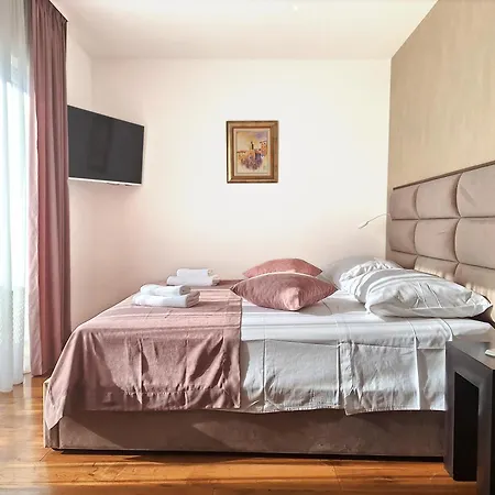 Kasa 1 4* Σπλιτ