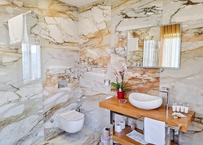 לינה וארוחת בוקר Kasa 1 4*